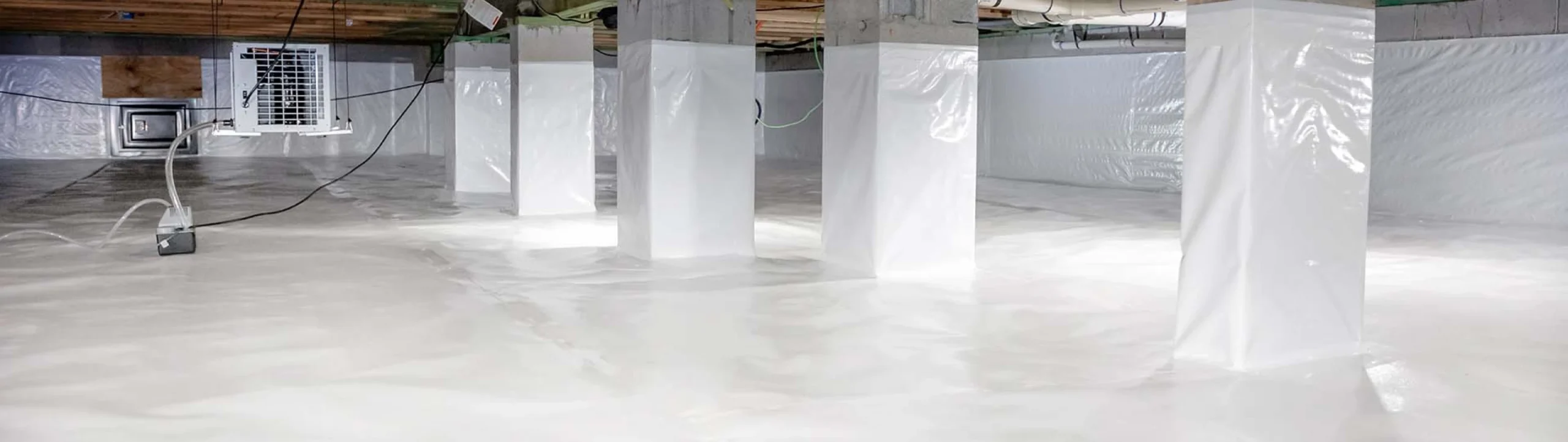 Encapsulated crawl space with vapor barrier and dehumidifier in Fort Mill, SC